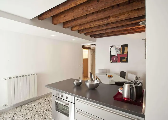 Ca Dell'ambasciatore شقة البندقية