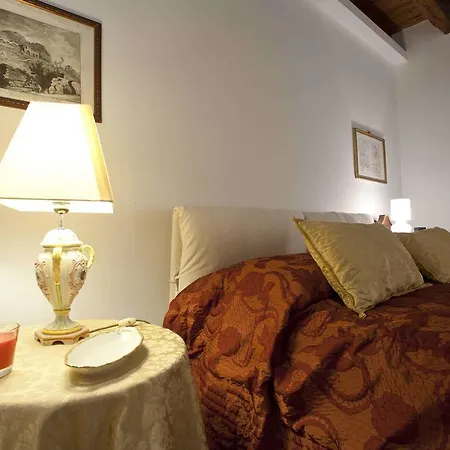 Cà Dell'ambasciatore Apartamento *